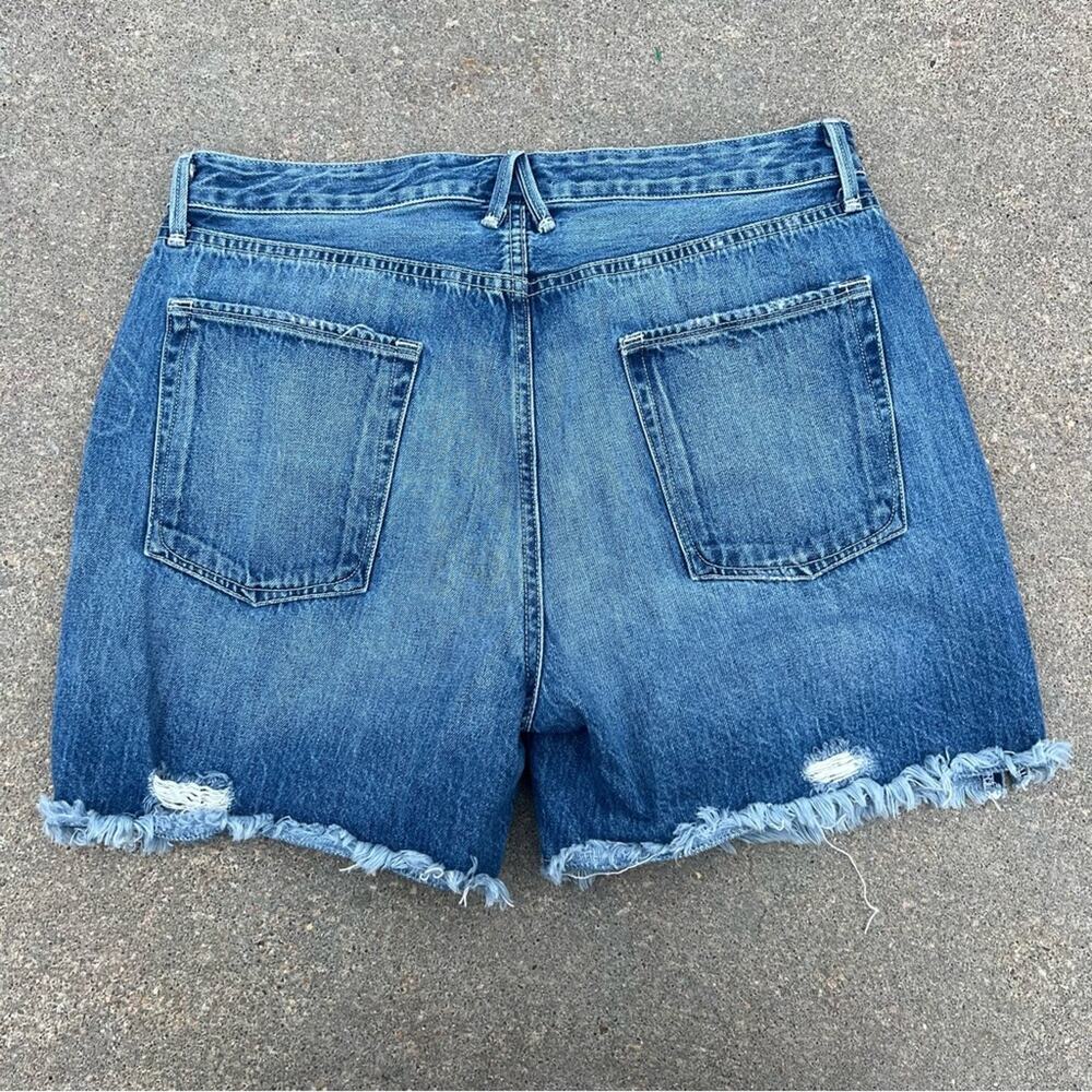 Good American high waist button fly cut off distressed jean shorts size 14/32 - Picture 2 of 7